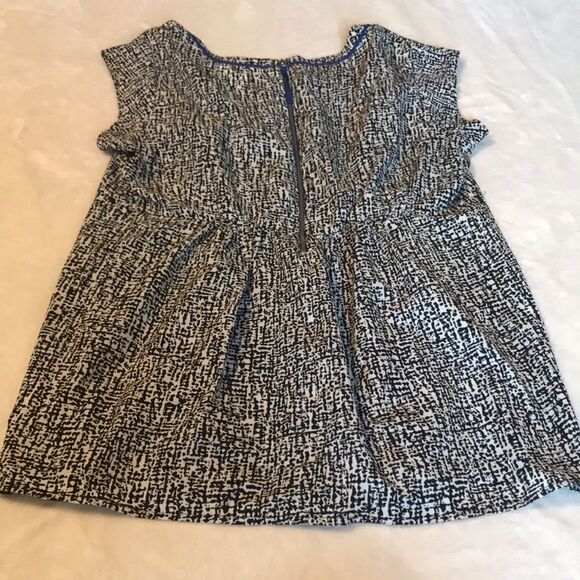 Motherhood Maternity Black & White Blouse - Size M - Picture 9 of 12